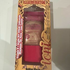 Ioni Golden Gleam Illuminator - Pink and Gold